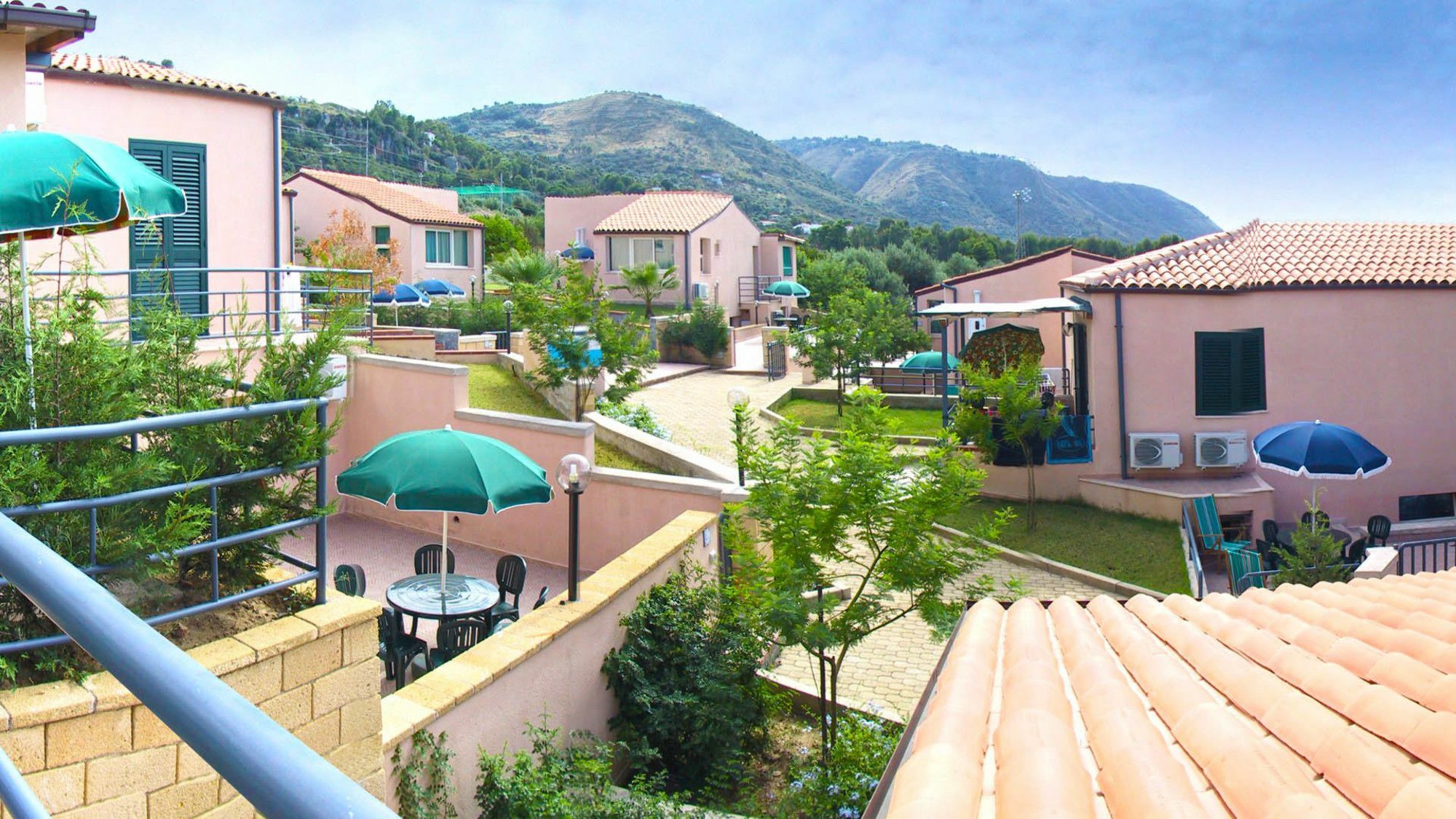 Excelsior Residence เชฟาลู ภายนอก รูปภาพ
